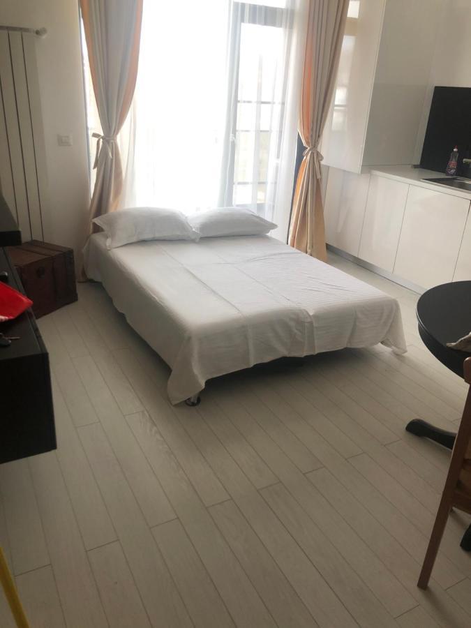 Imperia By Zev Apartments Năvodari Екстериор снимка
